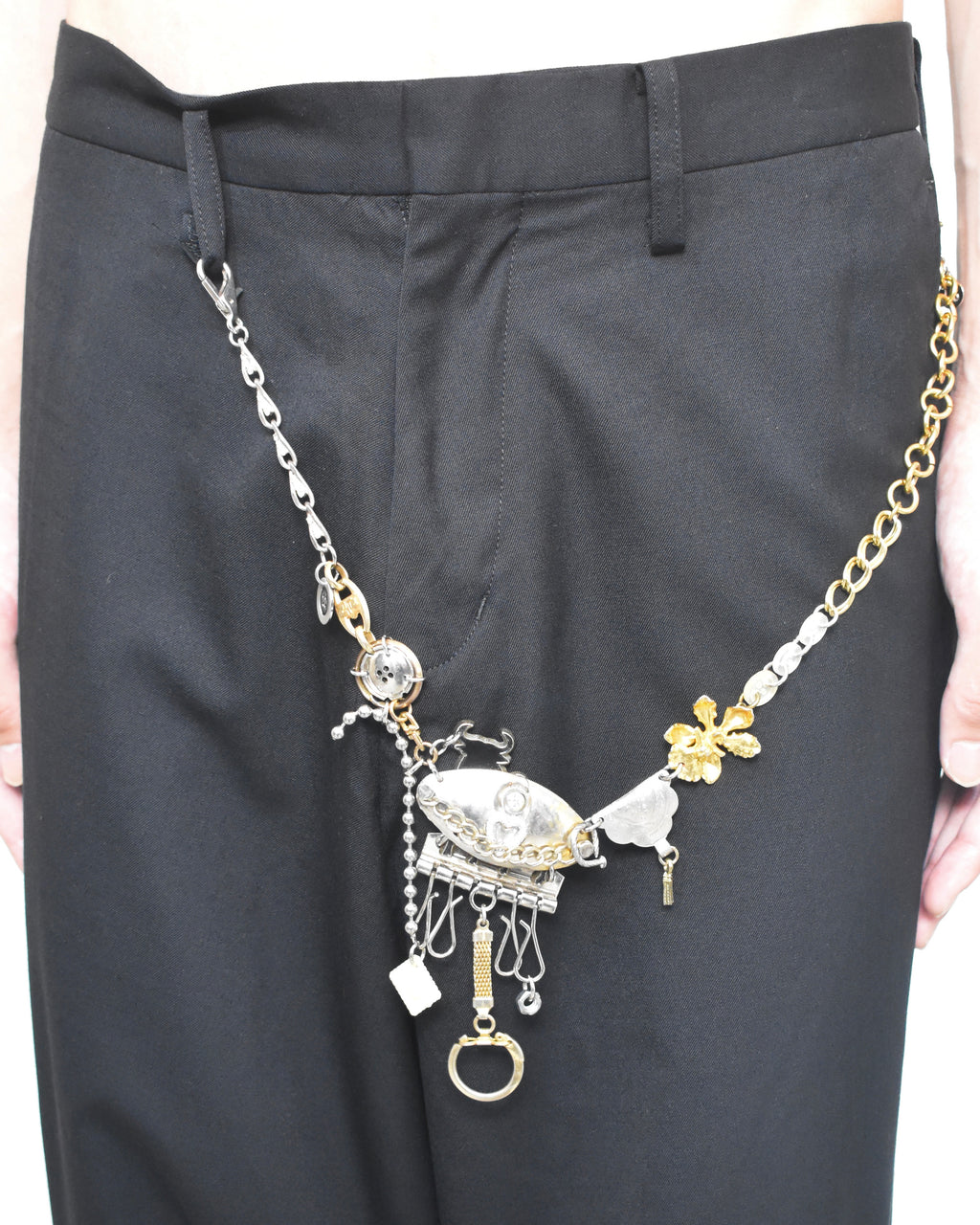 LEO GON'DO KEYCHAIN NECKLACE